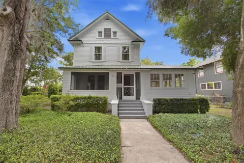 533 SANS SOUCI AVENUE