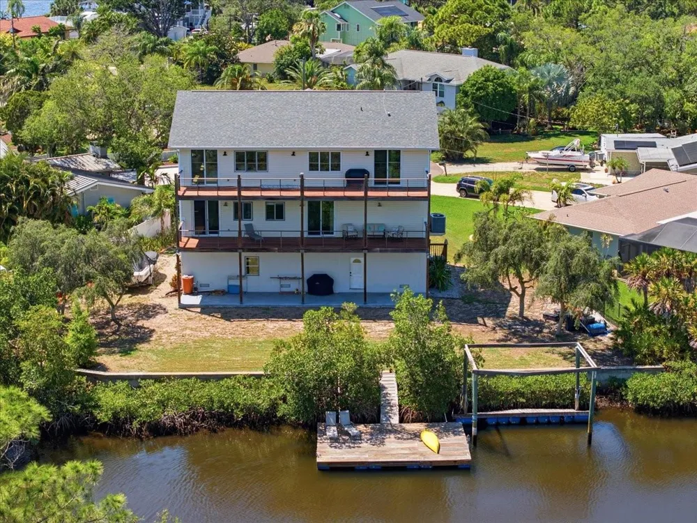 1130 S FLORIDA AVENUE Tarpon Springs, FL 34689