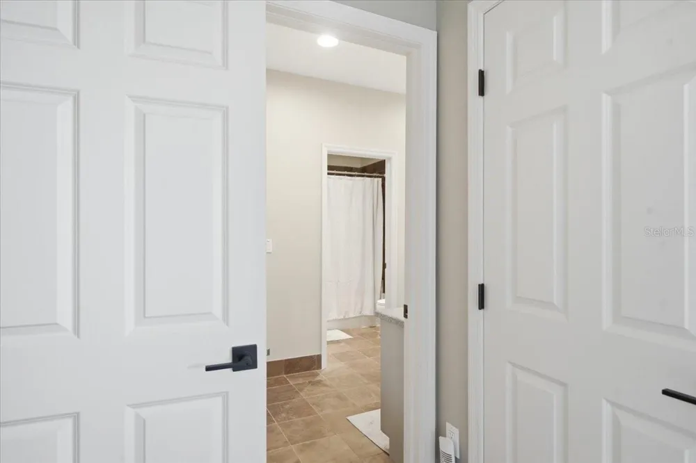 1130 S FLORIDA AVENUE Tarpon Springs, FL 34689
