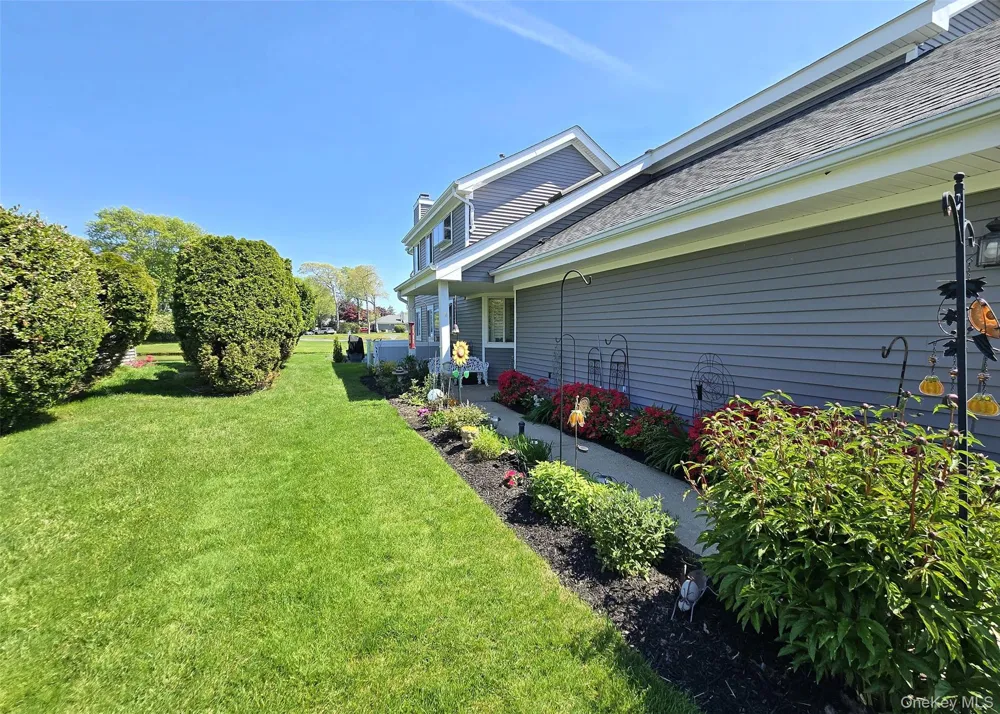 377 Quarry Pond Court Moriches, NY 11955