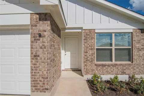 1261 Lehmann Drive #B