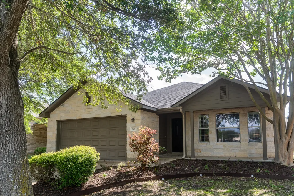 105 Remington Run Bastrop, TX 78602
