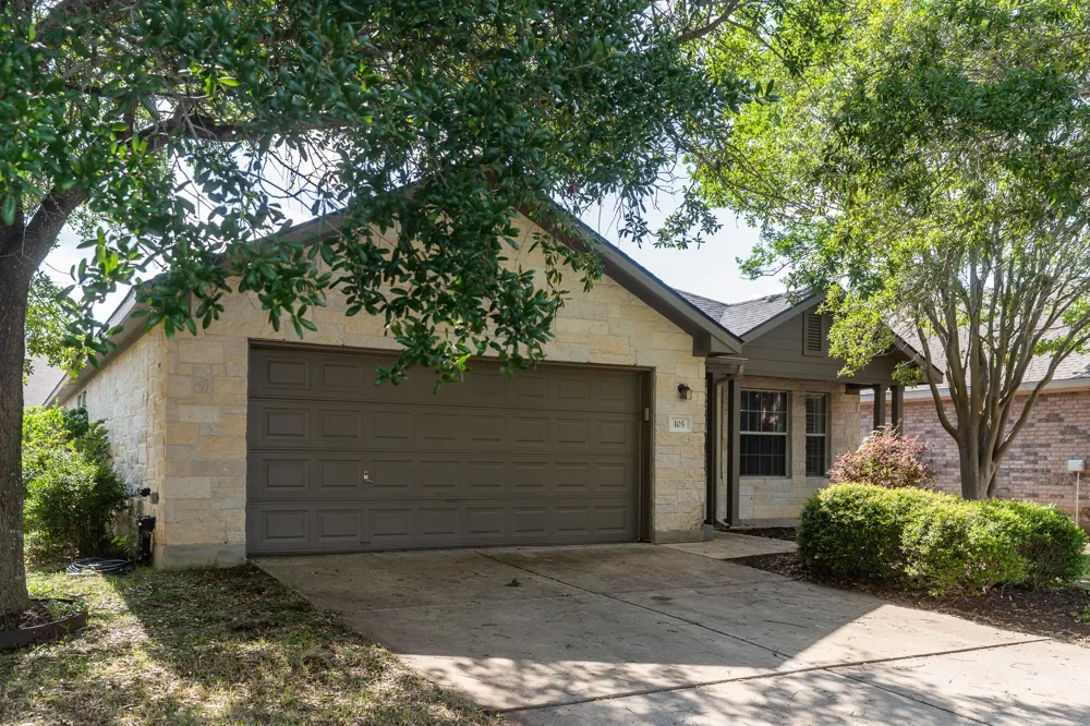 105 Remington Run Bastrop, TX 78602