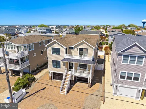 231 8TH STREET