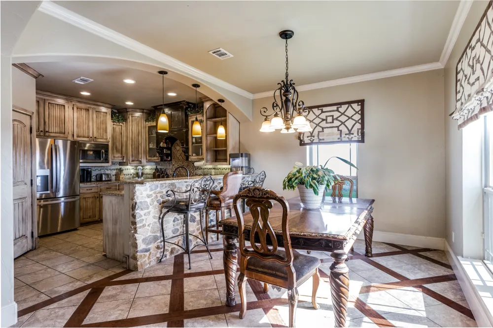 1233 County Road 3550 Paradise, TX 76073