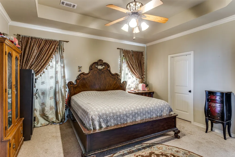 1233 County Road 3550 Paradise, TX 76073