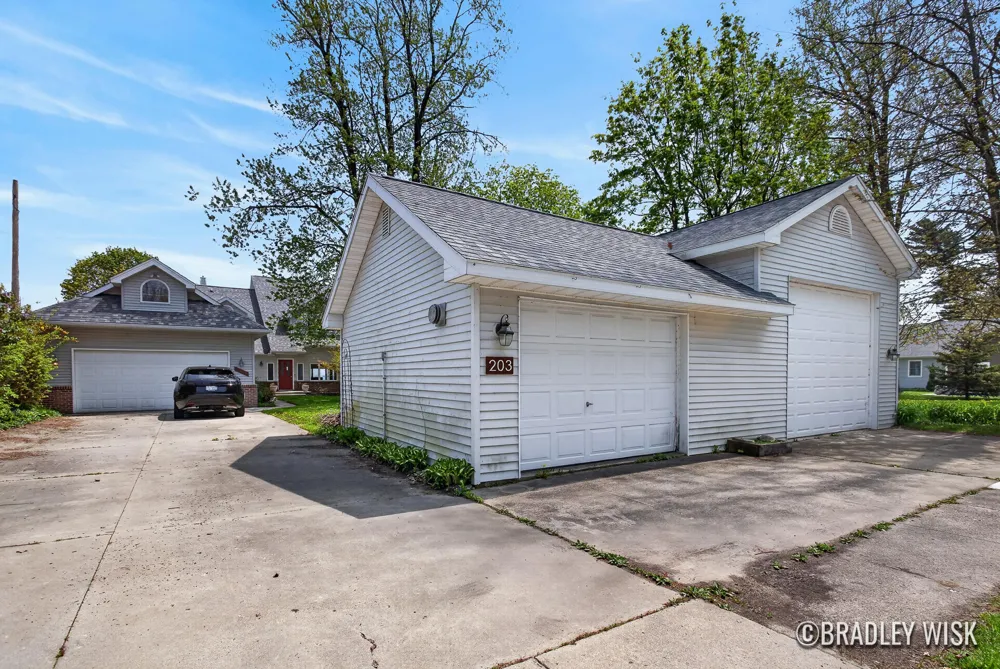 203 S Lake Street Port Sanilac, MI 48469