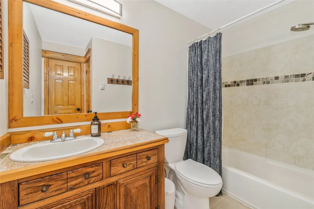 30331 County Road 16 #302 Oak Creek, CO 80467
