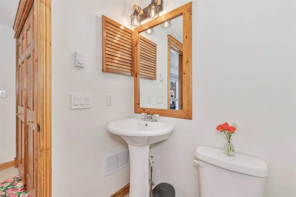30331 County Road 16 #302 Oak Creek, CO 80467