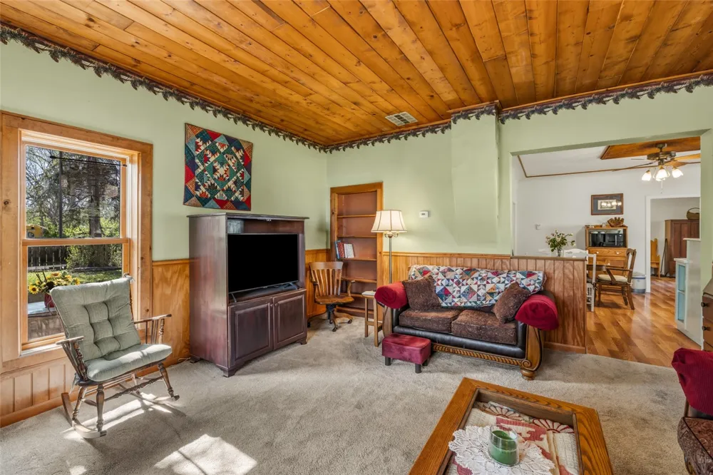 335 S Poplar Street Hayden, CO 81639