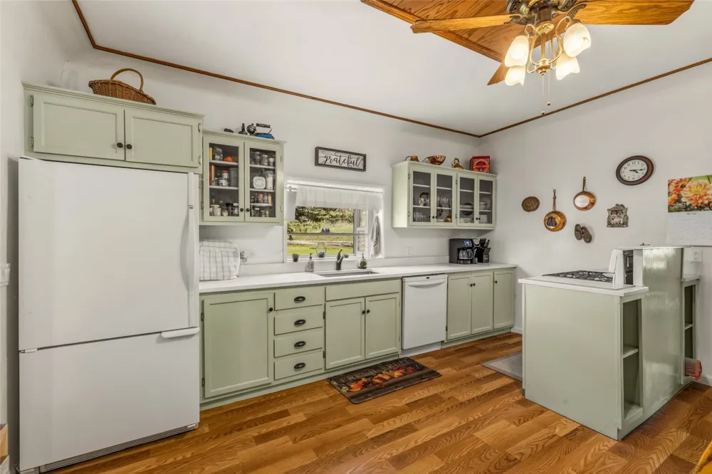 335 S Poplar Street Hayden, CO 81639