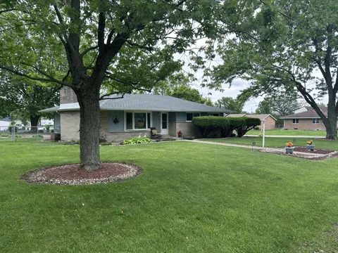 7595 Washington Court