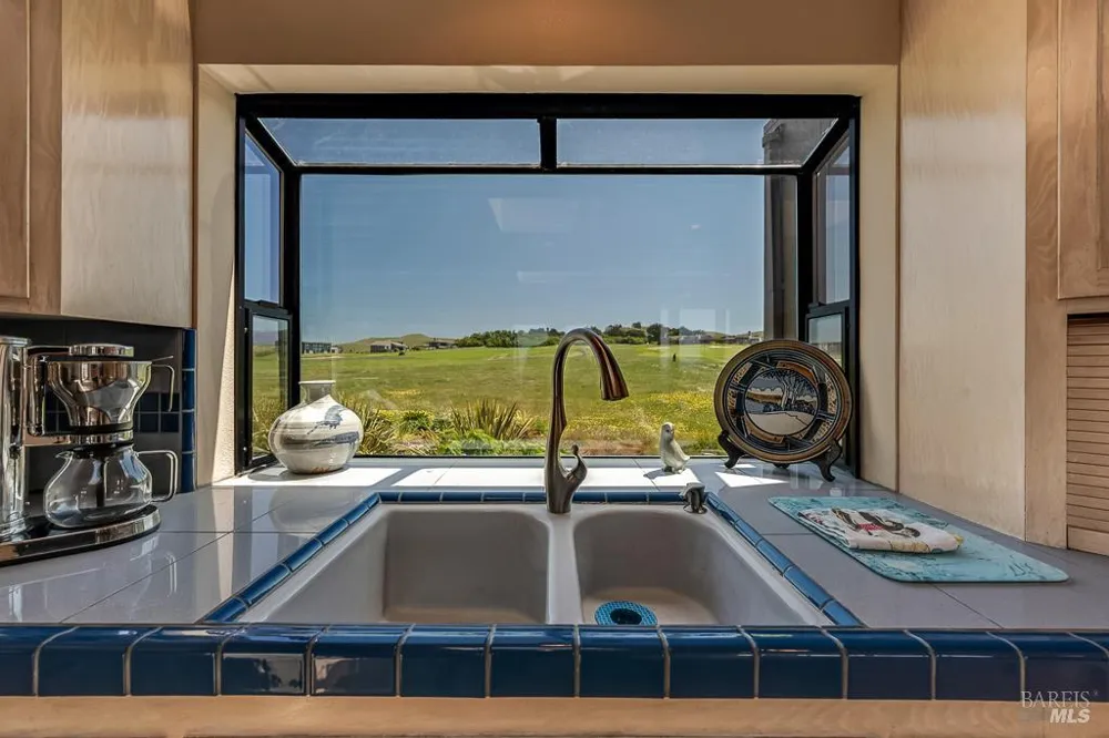 114 Condor Court Bodega Bay, CA 94923