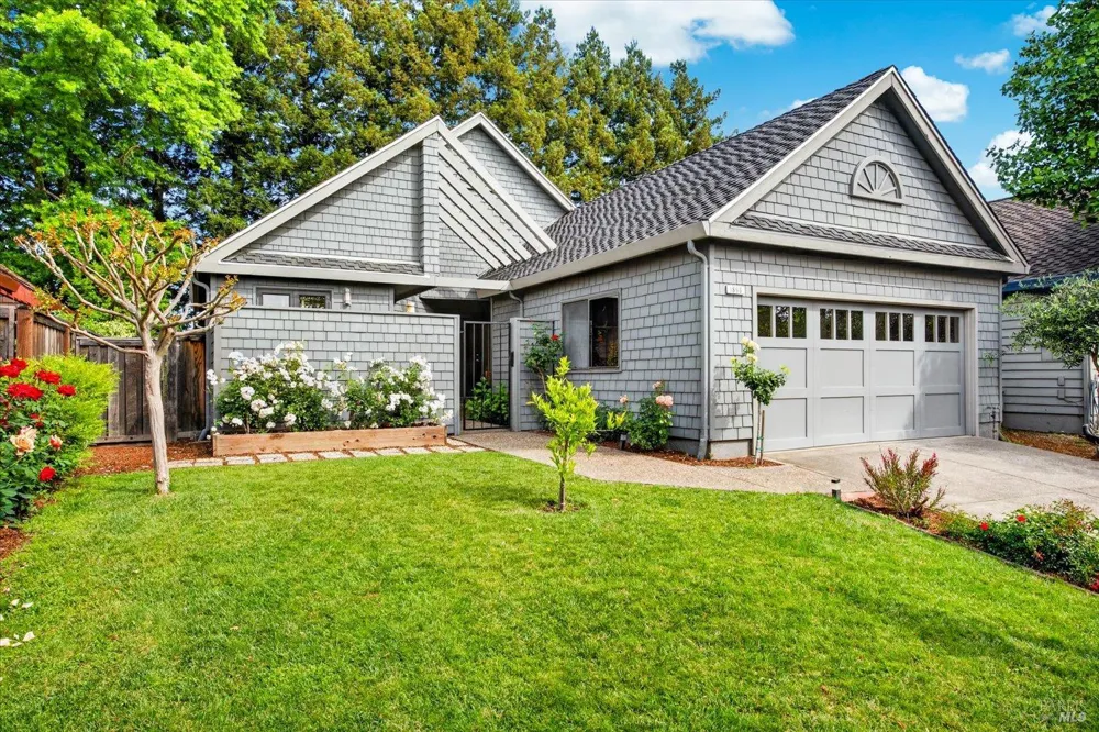 1866 Oak Circle Yountville, CA 94599