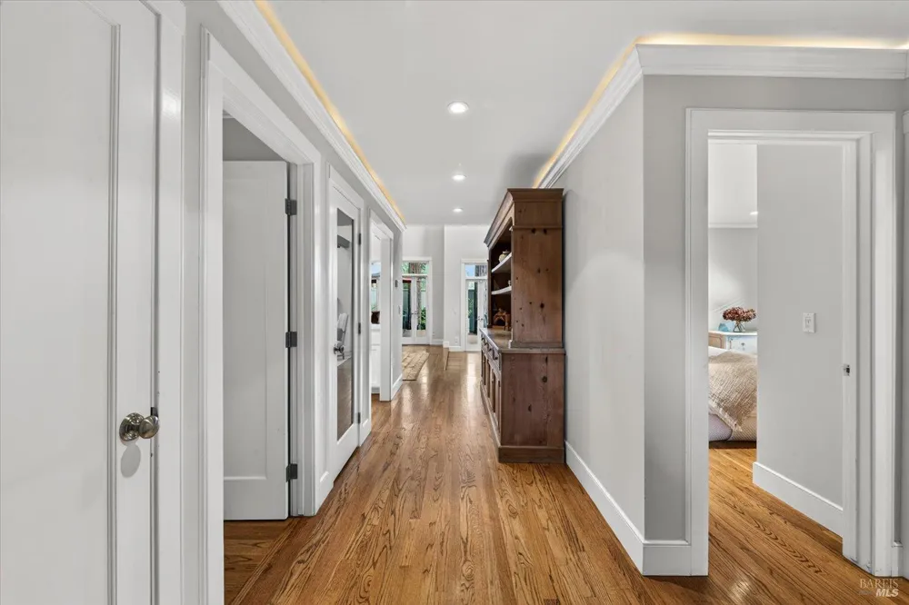 1866 Oak Circle Yountville, CA 94599