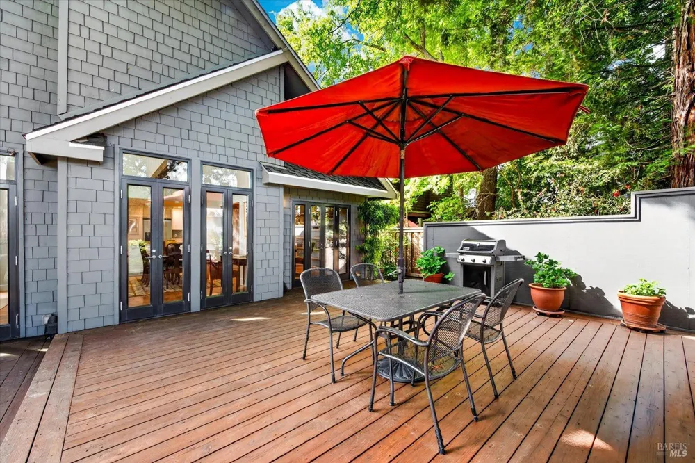 1866 Oak Circle Yountville, CA 94599
