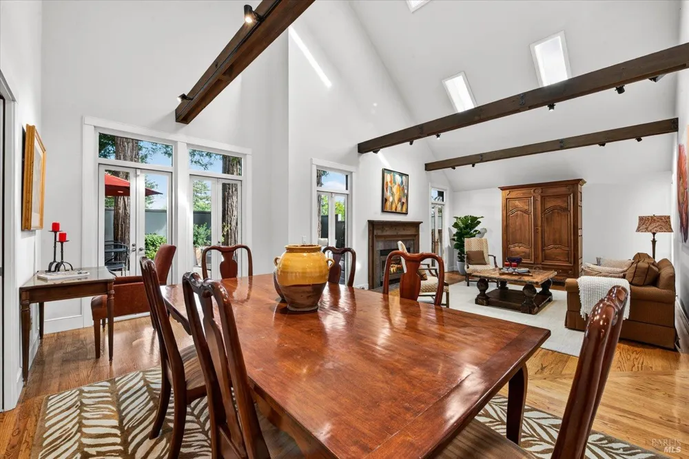 1866 Oak Circle Yountville, CA 94599