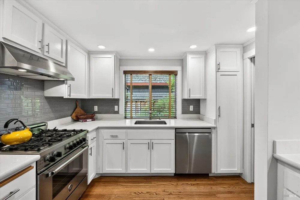 1866 Oak Circle Yountville, CA 94599
