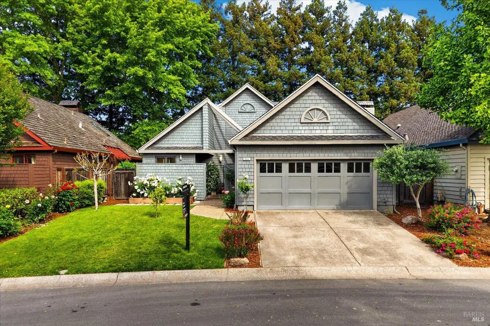 1866 Oak Circle Yountville, CA 94599