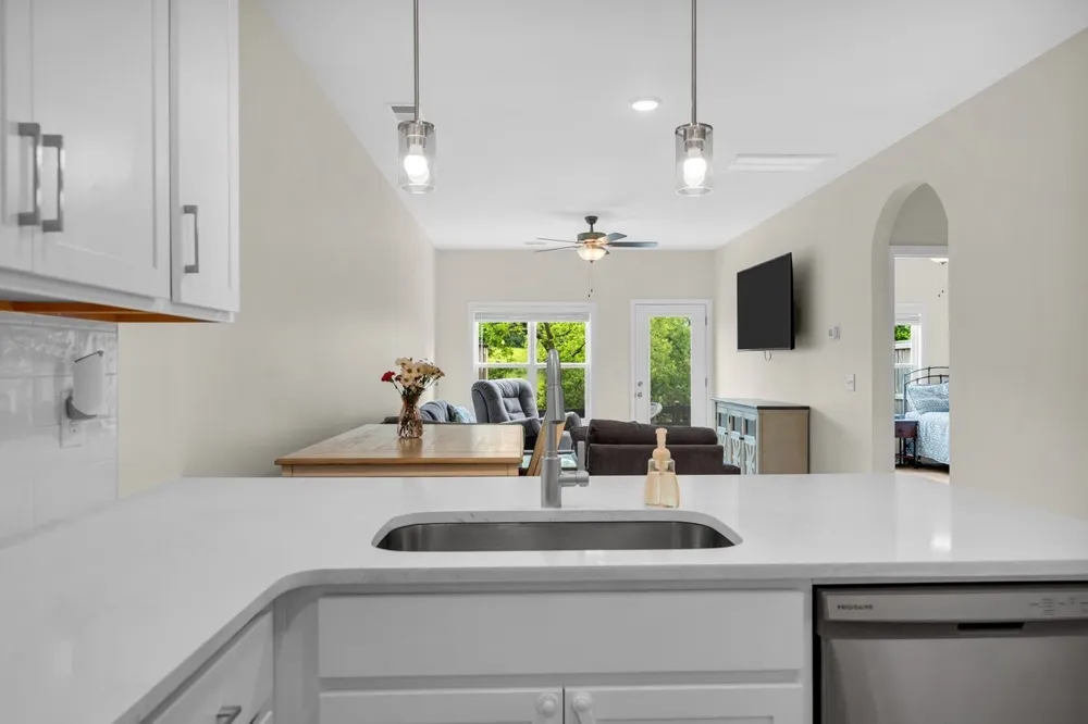133 Dameron Pvt Dr Hendersonville, TN 37075