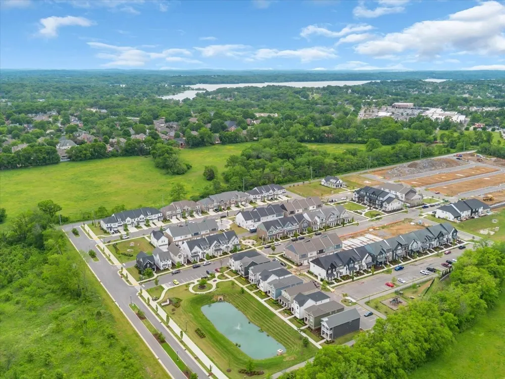 133 Dameron Pvt Dr Hendersonville, TN 37075