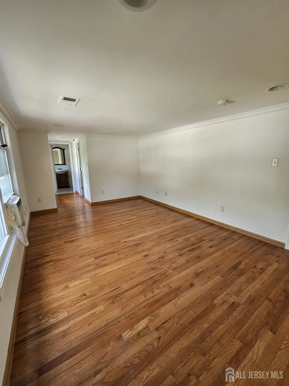 895 Madison Avenue Rahway, NJ 07065