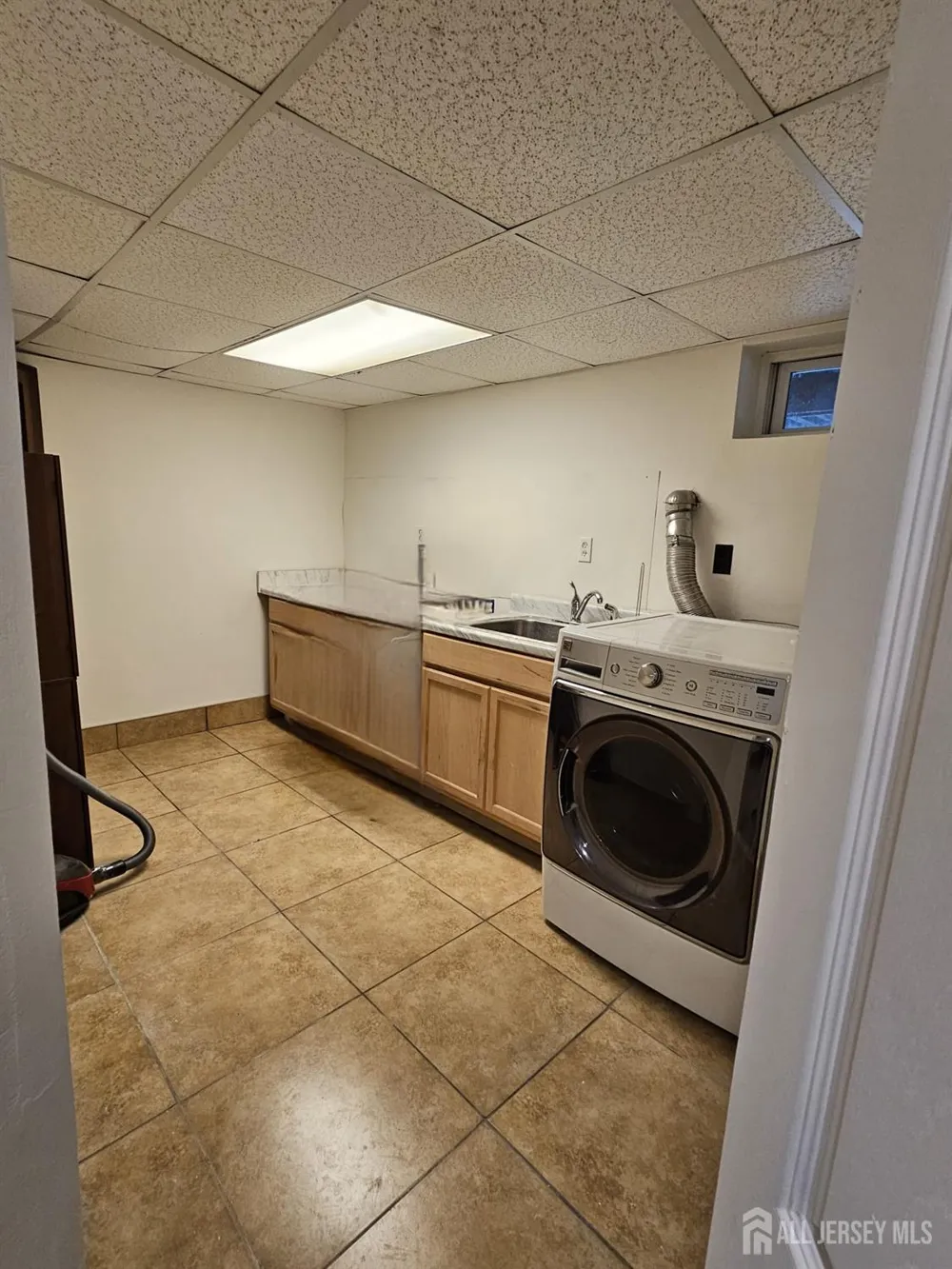 895 Madison Avenue Rahway, NJ 07065
