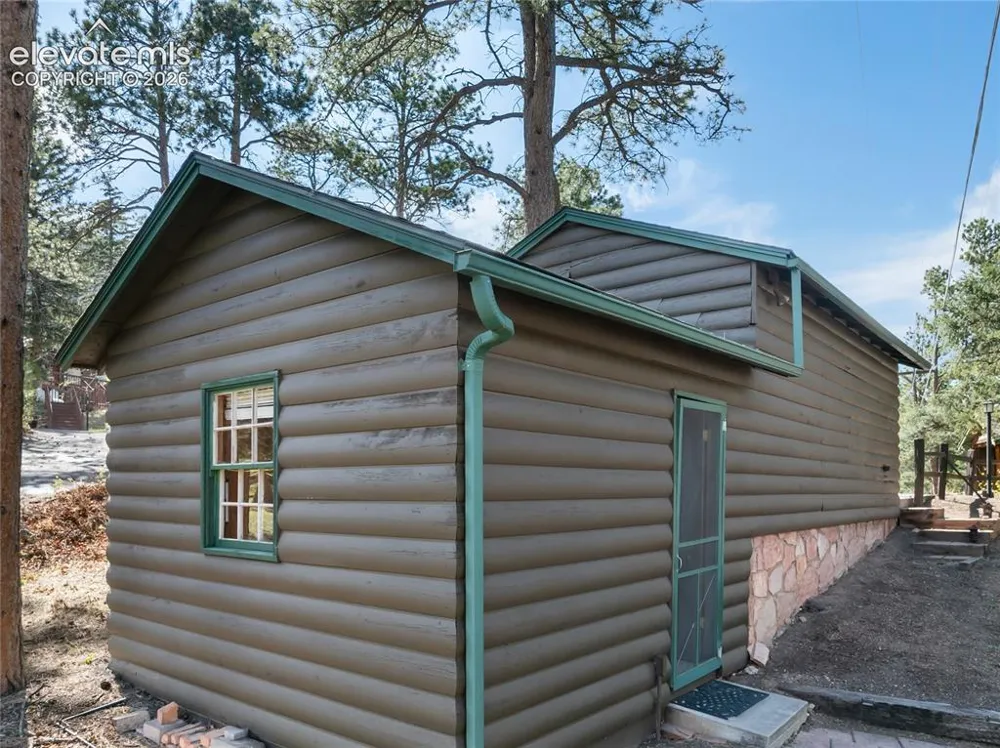 9120 Ute Road Cascade, CO 80809
