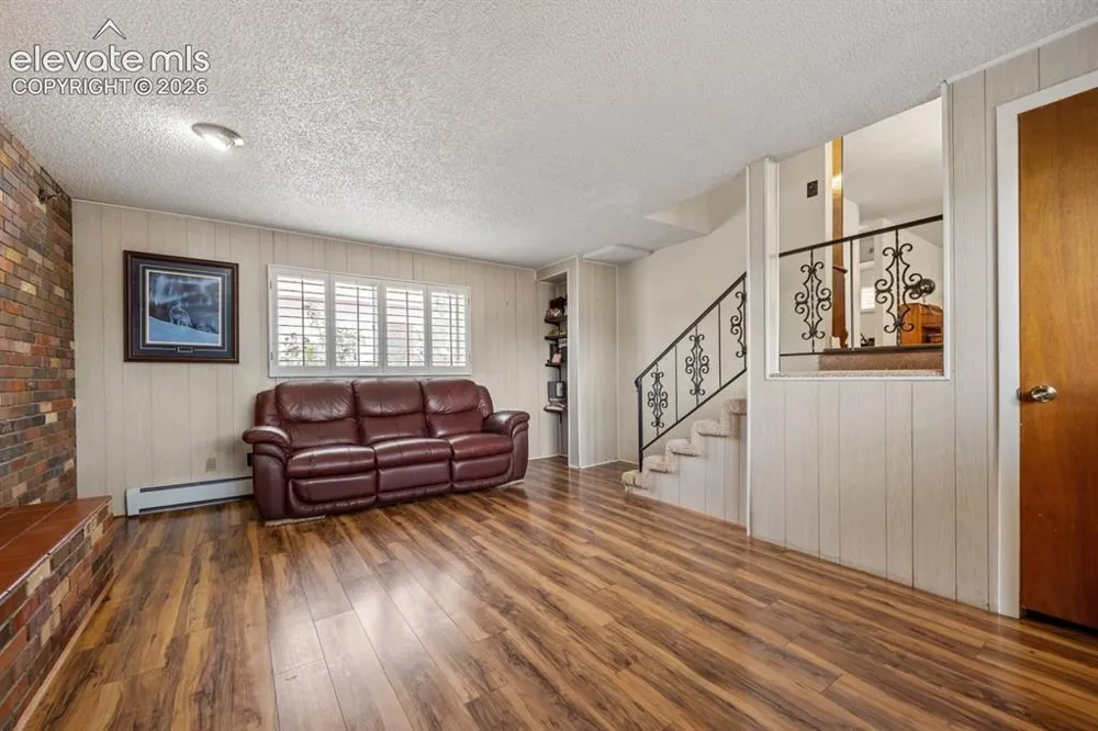2100 Elmwood Lane Pueblo, CO 81005