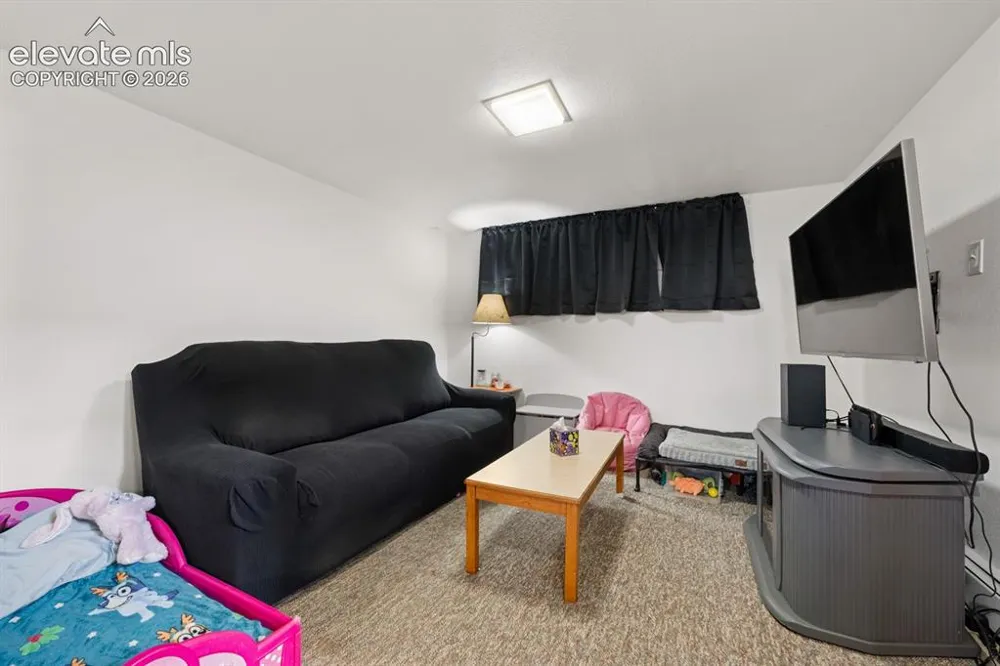 2100 Elmwood Lane Pueblo, CO 81005