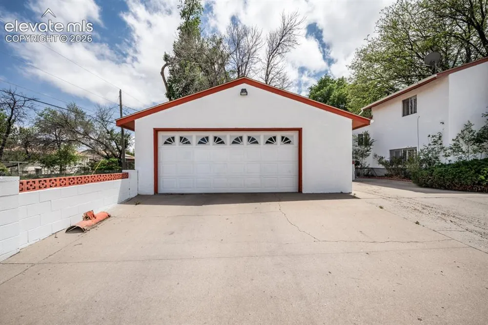 2100 Elmwood Lane Pueblo, CO 81005