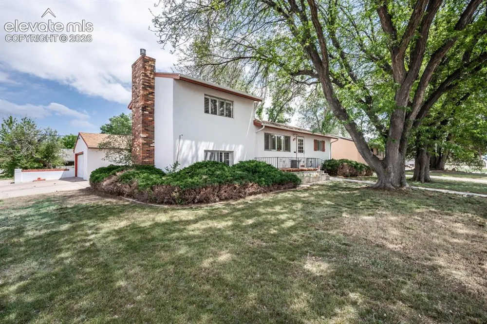 2100 Elmwood Lane Pueblo, CO 81005