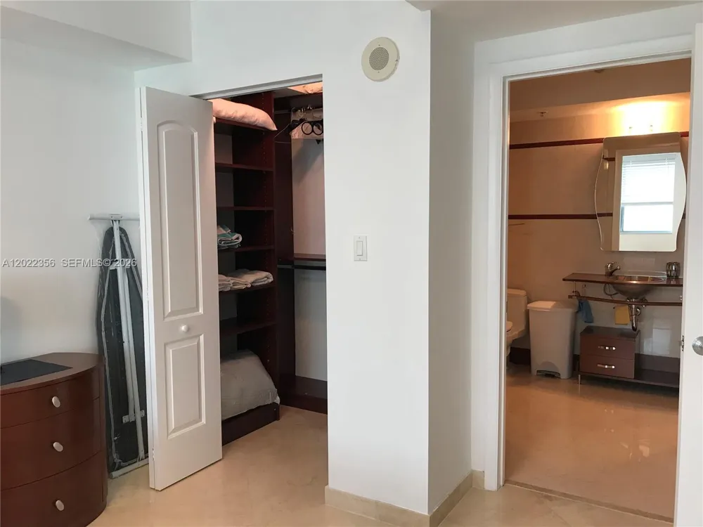 110 Washington Ave #1614 Miami Beach, FL 33139