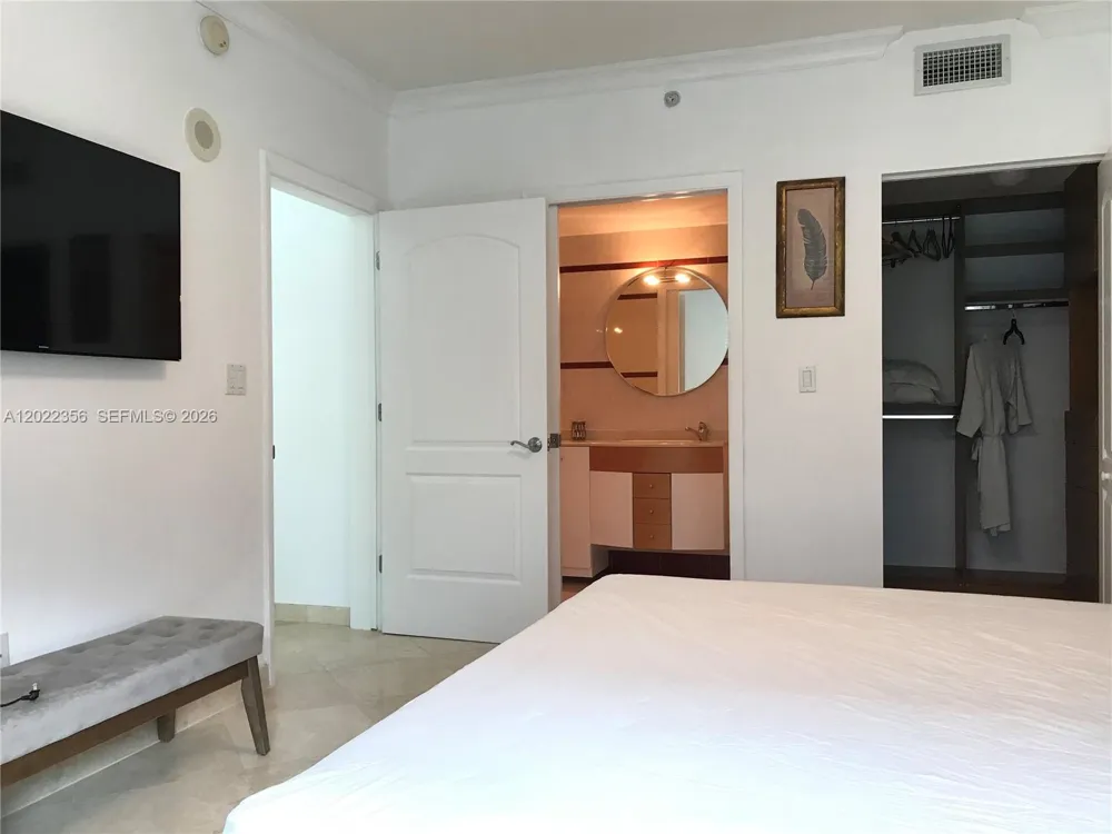 110 Washington Ave #1614 Miami Beach, FL 33139