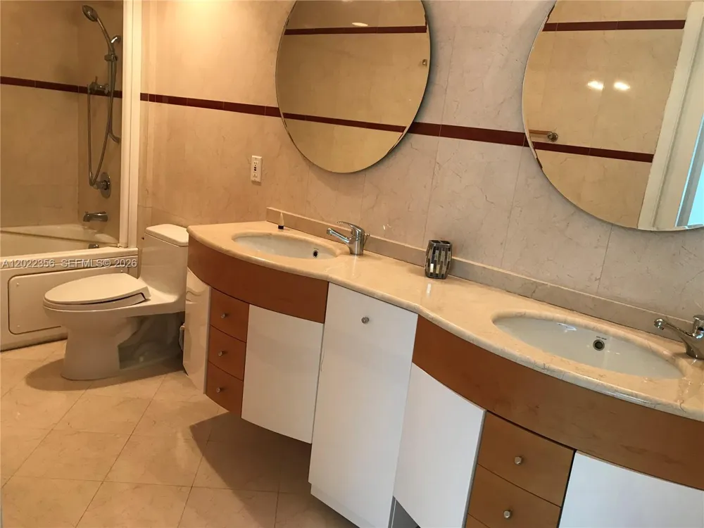110 Washington Ave #1614 Miami Beach, FL 33139