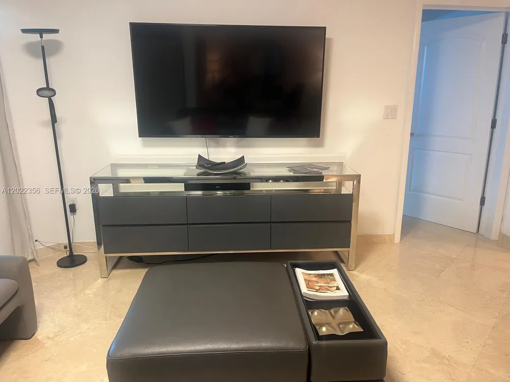 110 Washington Ave #1614 Miami Beach, FL 33139