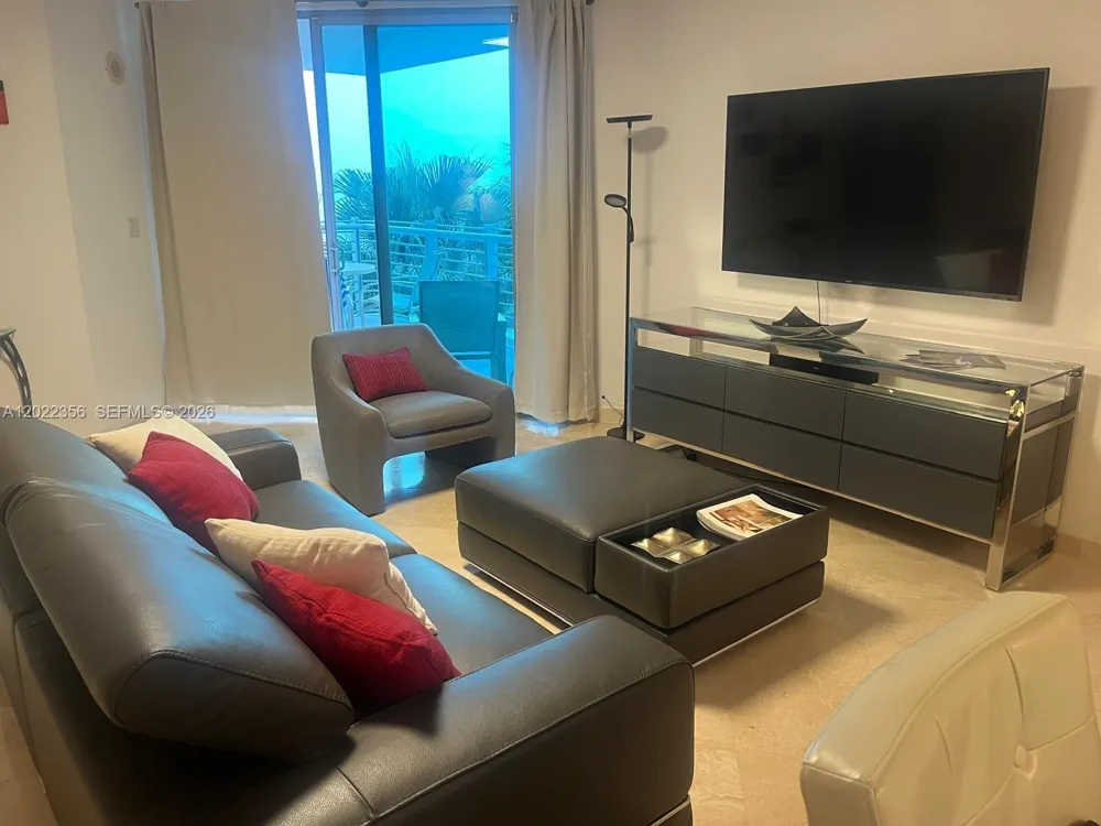 110 Washington Ave #1614 Miami Beach, FL 33139