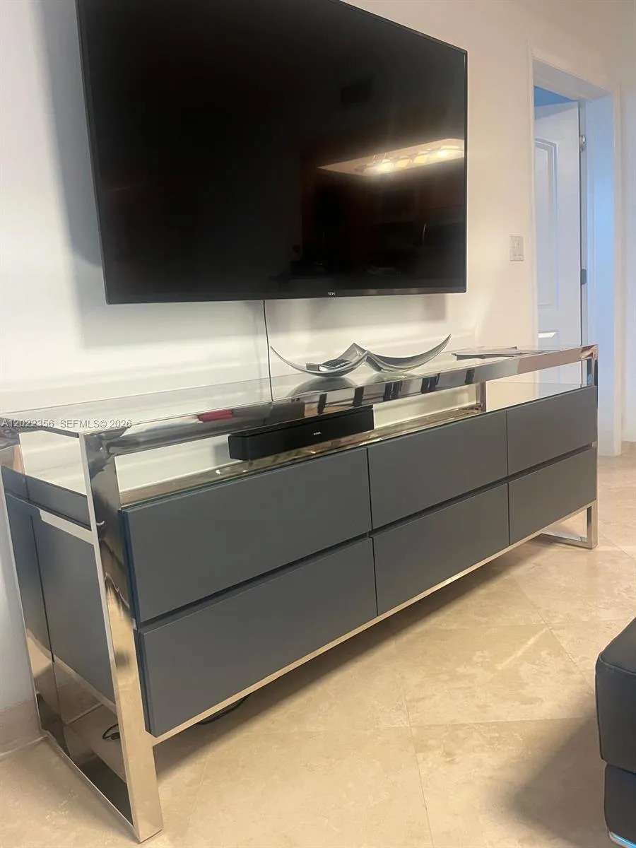 110 Washington Ave #1614 Miami Beach, FL 33139