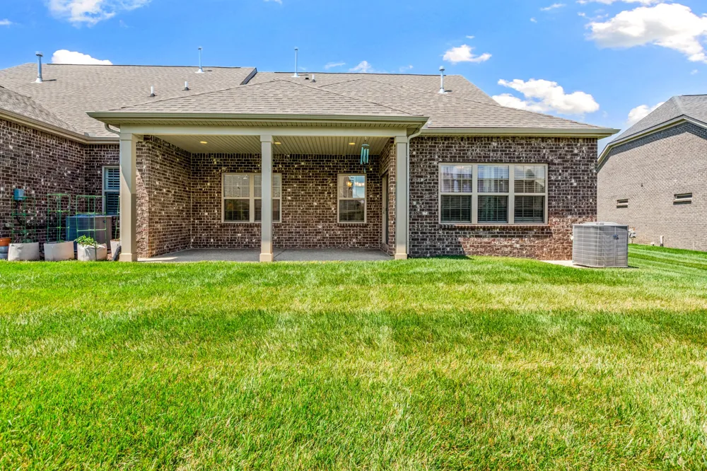 867 Meadowcrest Way Lebanon, TN 37090