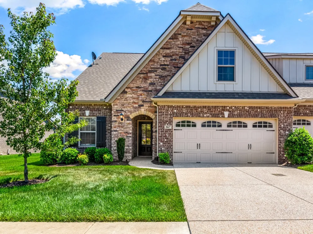 867 Meadowcrest Way Lebanon, TN 37090