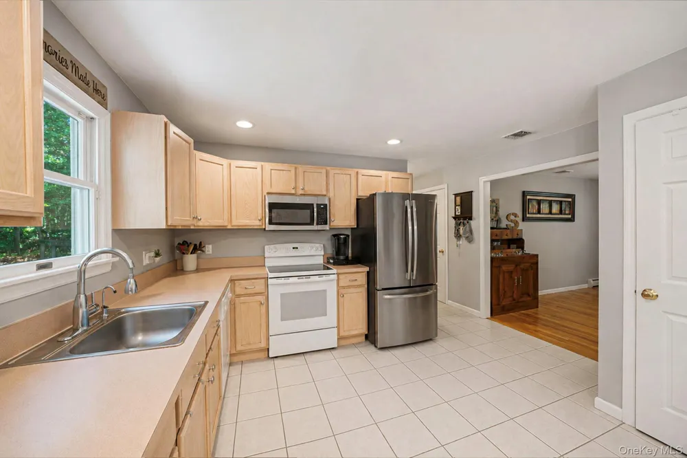 283 Route 25A Wading River, NY 11792