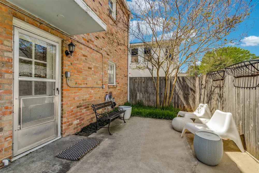 4558 Roland Avenue #B Highland Park, TX 75219