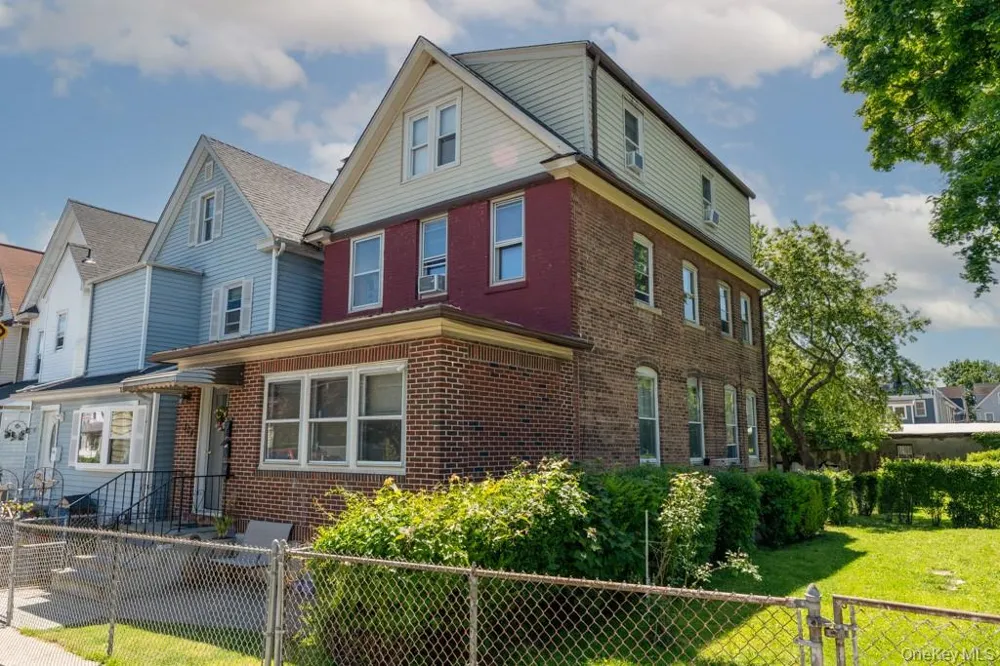 304 Lockwood Avenue