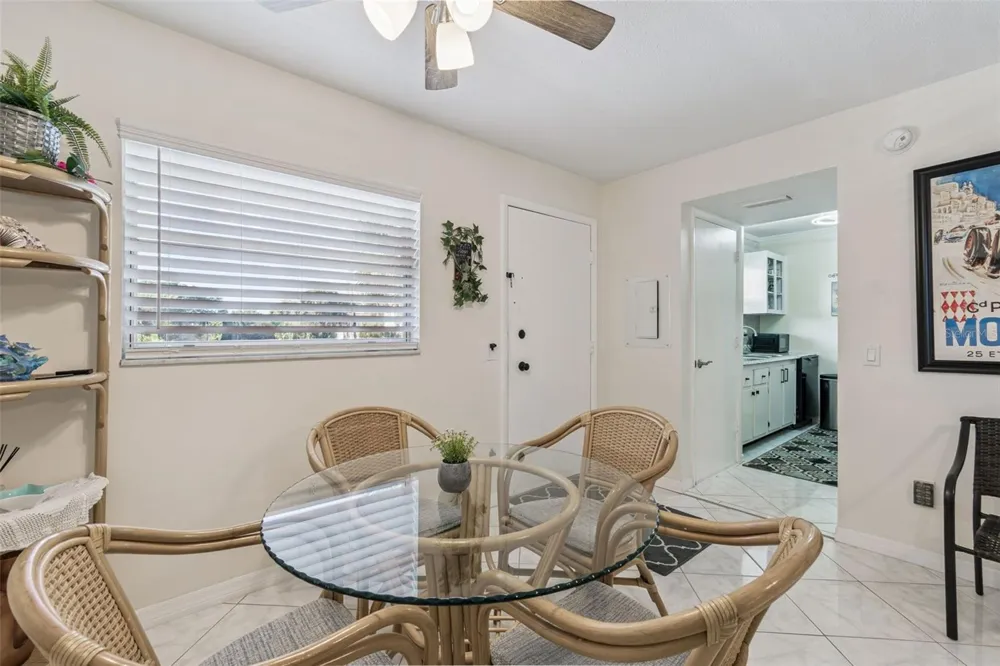2750 E BAY DRIVE #12B Largo, FL 33771