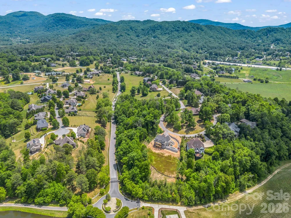 65 Bradford Vistas Vista Fletcher, NC 28732