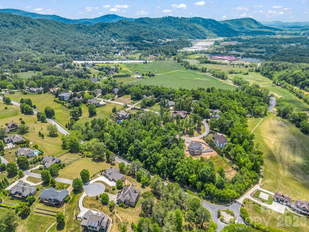65 Bradford Vistas Vista Fletcher, NC 28732