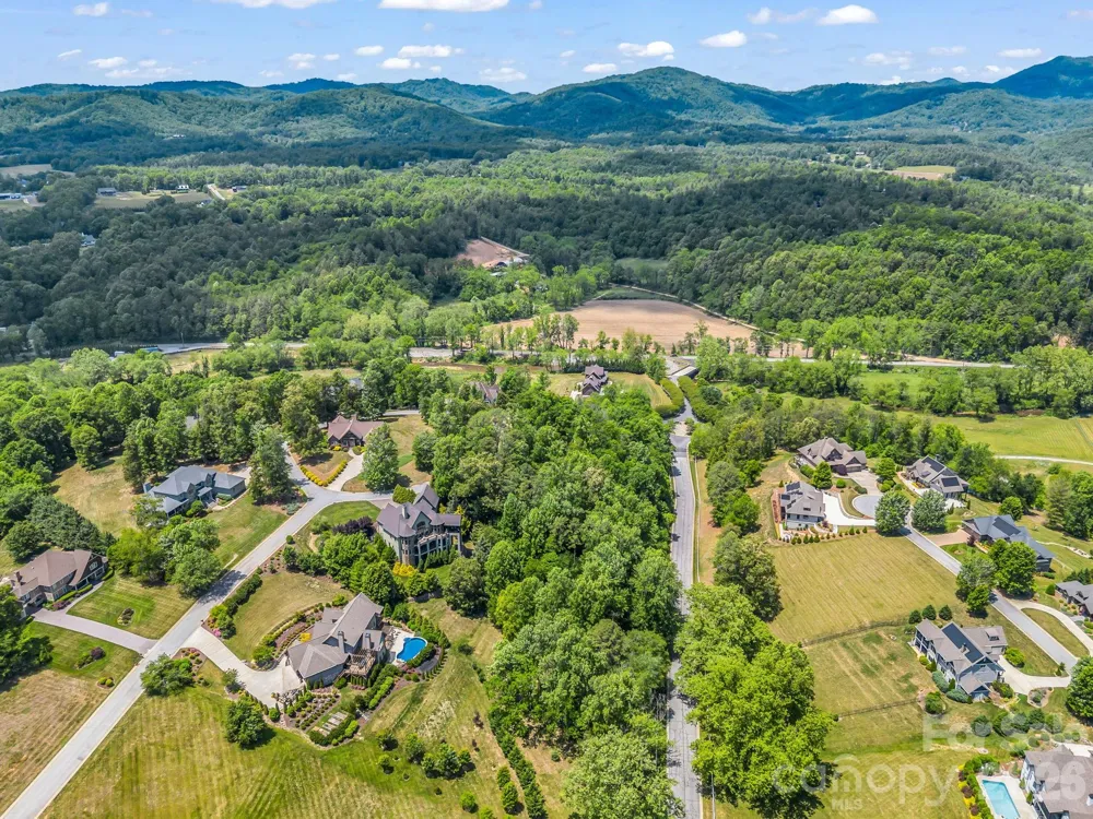 65 Bradford Vistas Vista Fletcher, NC 28732