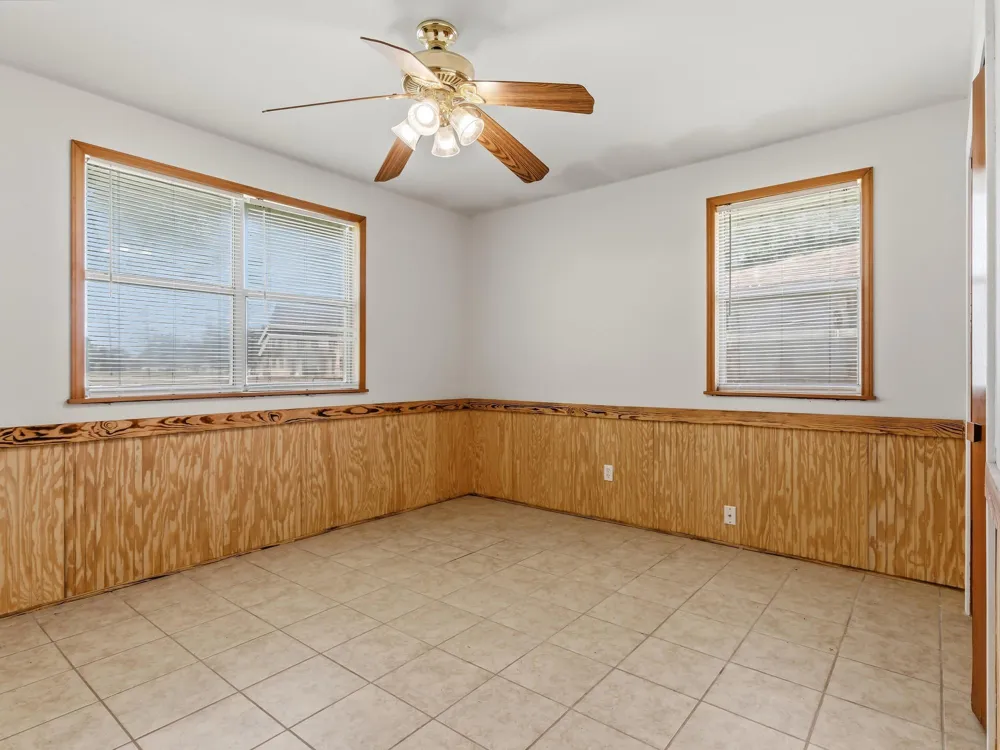 123 Ogden Street Winnie, TX 77665