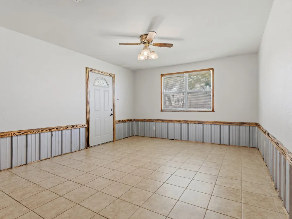 123 Ogden Street Winnie, TX 77665