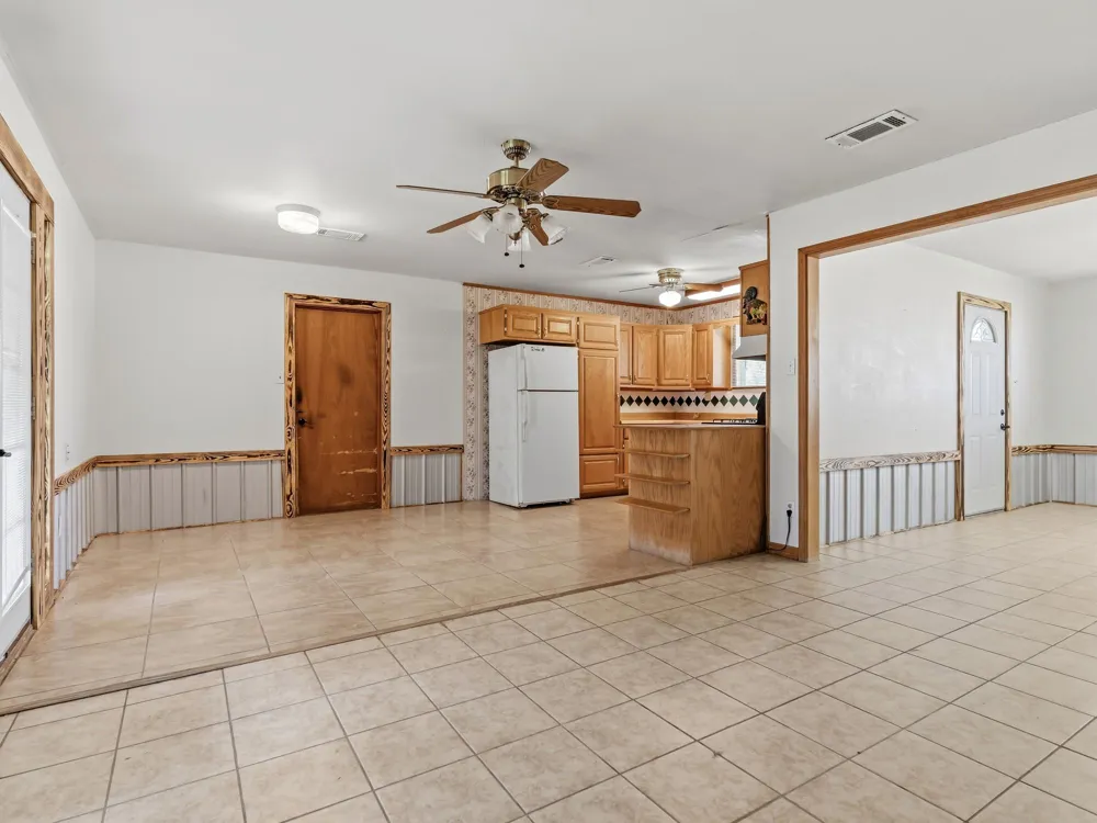 123 Ogden Street Winnie, TX 77665